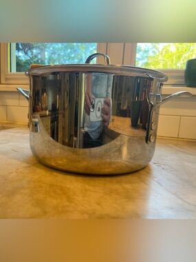 Calphalon Stainless Steel Stockpot with Lid - Silver